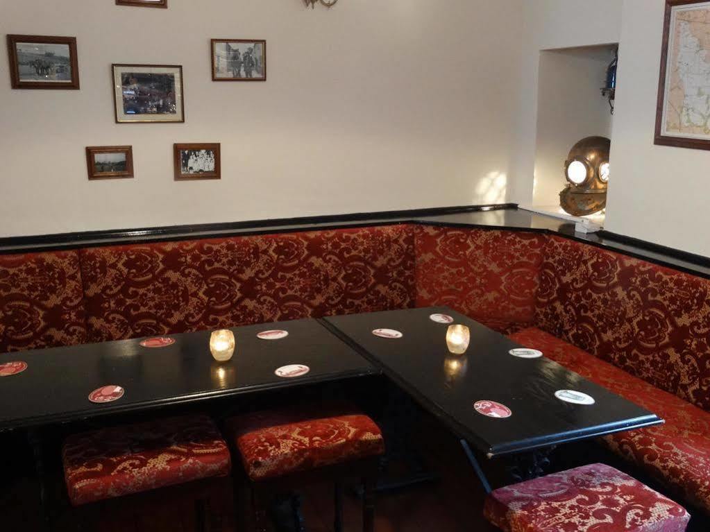 The Red Lion Hotel Oakford Kültér fotó
